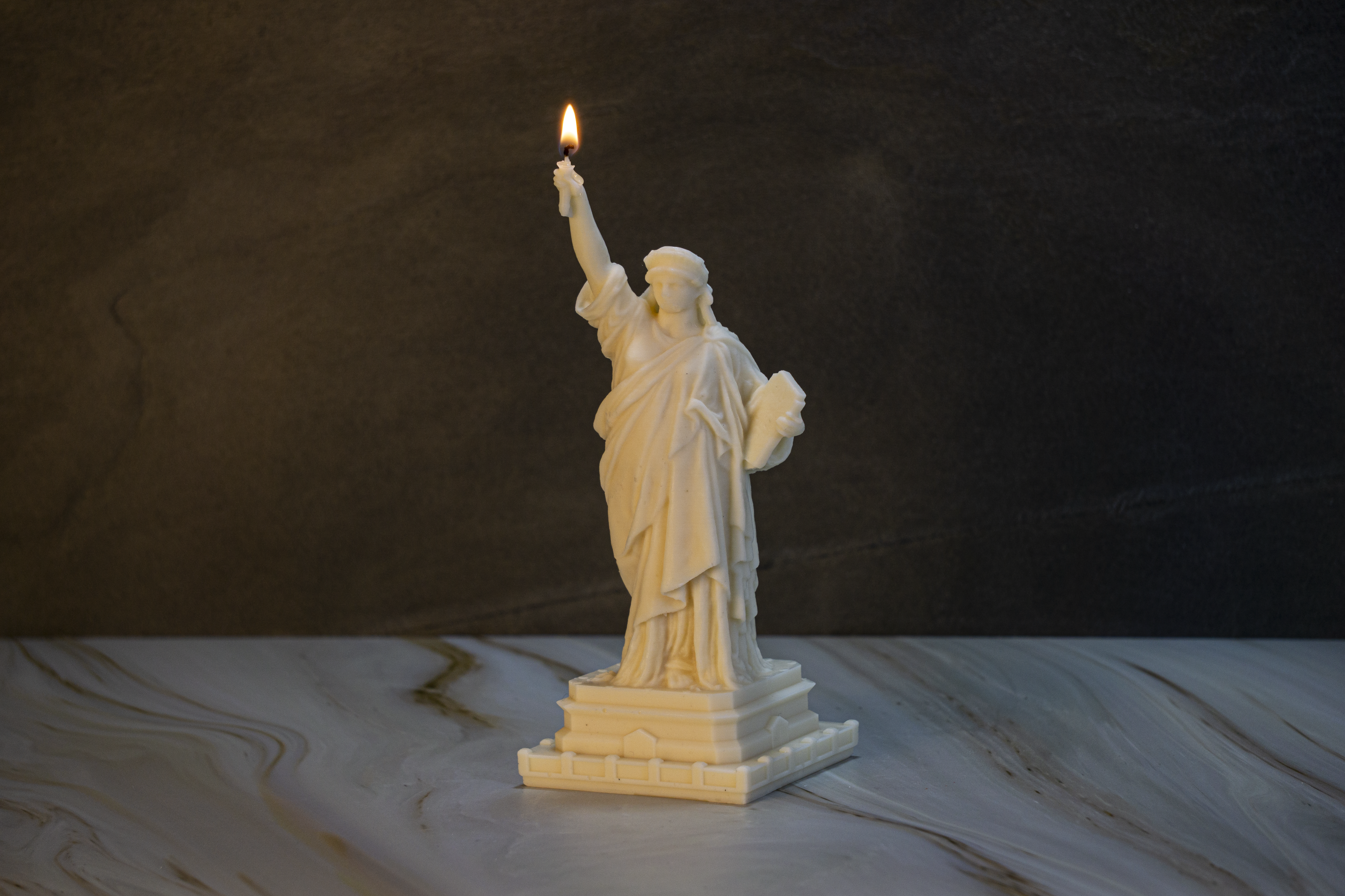 Statue of Liberty Candle – The Wanderlust Studio