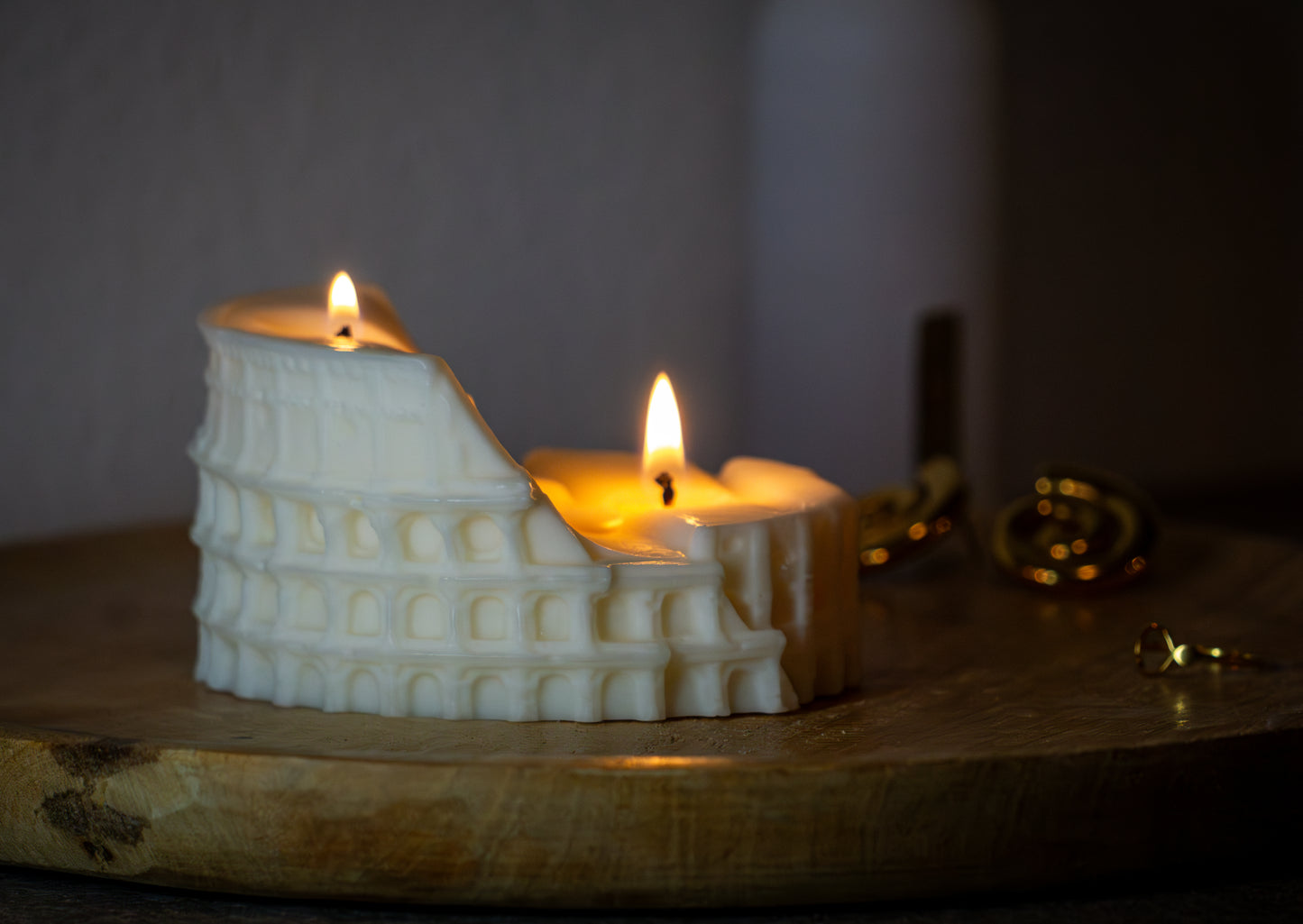 Colosseum Candle